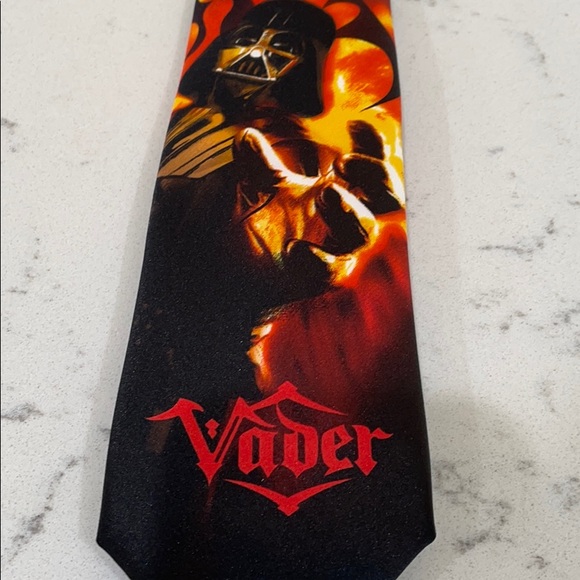 Star Wars Vader tie. - Picture 2 of 6